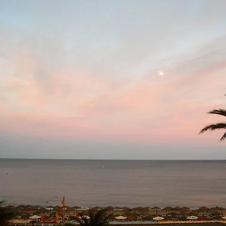 Mediterraneo Carihuela - Torremolinos Exterior photo